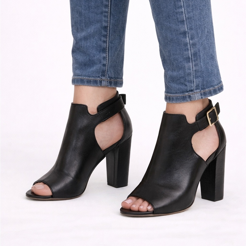 Vince Camuto Black Cutout Block Heel Sandals